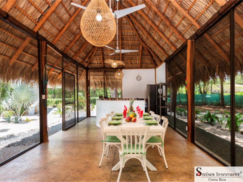 comedor tropical - tropical dining room with kitchen