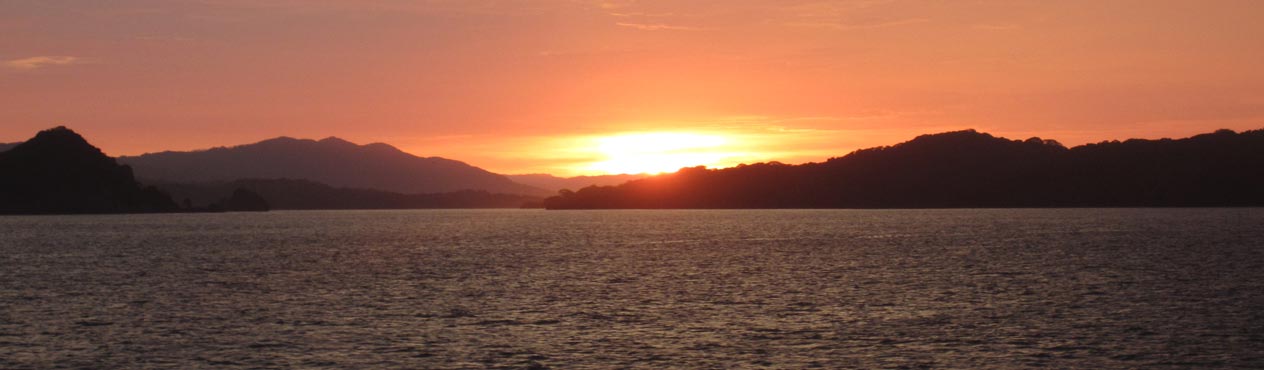 puesta de sol costa pacífica